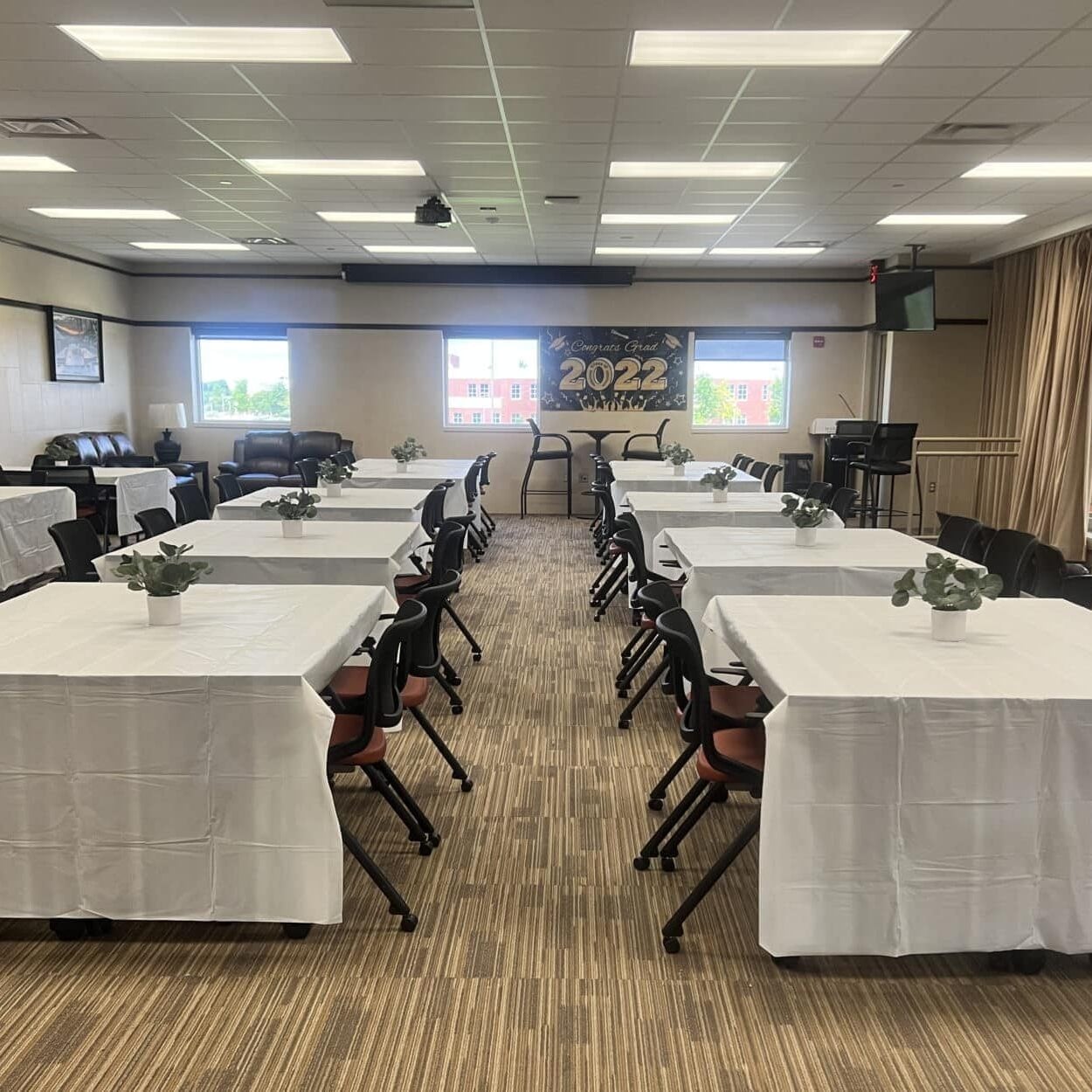 club room banquet seating